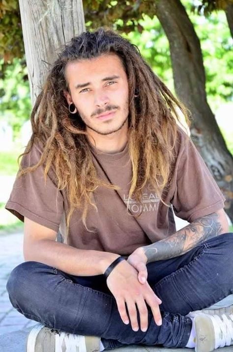 Mens Dreadlock Styles, White Dreads, Dreadlocks Men, Mens Dreads, Haircut For Men, Trendy Mens Haircuts, Dreadlock Hairstyles For Men, Dreadlock Styles, Men Hair Color