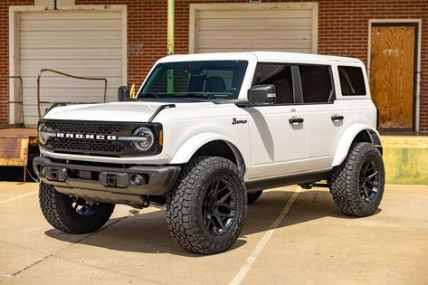 2023 Ford Bronco Wildtrak Advanced Ford Bronco Wildtrak, White Bronco, Bronco Wildtrak, Most Reliable Suv, Bronco Car, Rolls Royce Wallpaper, New Bronco, Tokyo Drift Cars, Hd Photography