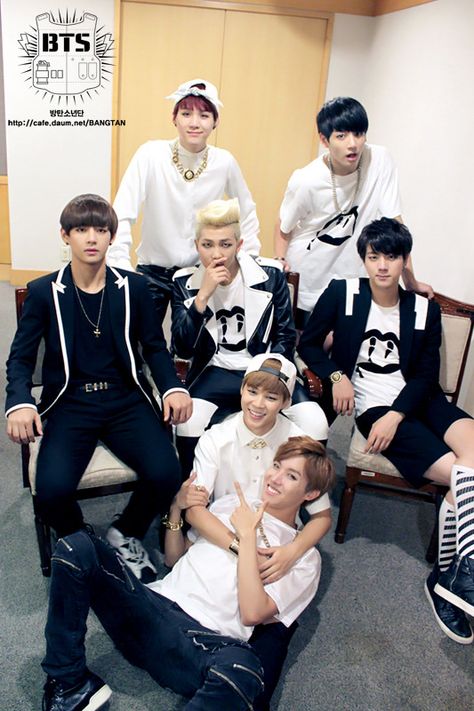 Bts Danger, Bts Group Photo Wallpaper, Bts 2015, Bts Predebut, Bts Group Photos, Old Video, Bts Group, I Love Bts, Bts Concert