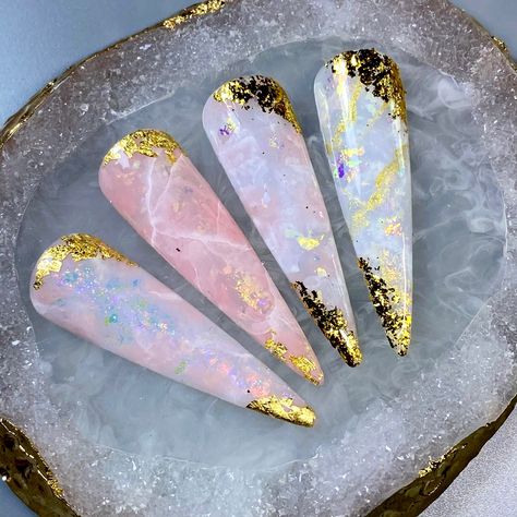 Opal Inspired Nails, Fire Opal Nails, Opal Nail Art, White Opal Nails, Pink Opal Nails, Opal Nail Designs, Stelitto Nails, Gucci Bedding, Cracked Nails