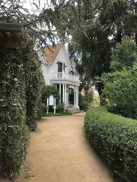 Travel Diaries- the best places to wine, dine and stay California Countryside, California Getaways, Little Cottages, Cottage Grove, Charming House, French Cottage, French Country Cottage, The Way Home, Fun Couple