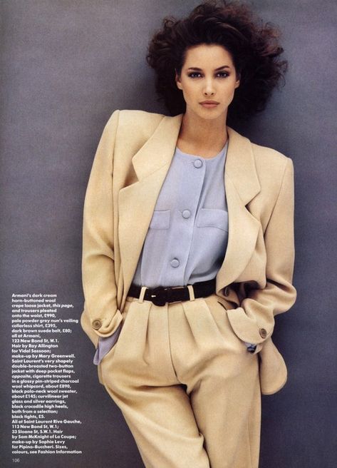 Fashion's Key Points from Vogue UK July 1987 feat Christy Turlington 1980s Vogue, Look 80s, 80’s Fashion, Fashion 80s, 1990s Fashion, Claudia Schiffer, Power Dressing, Vogue Uk, Christy Turlington