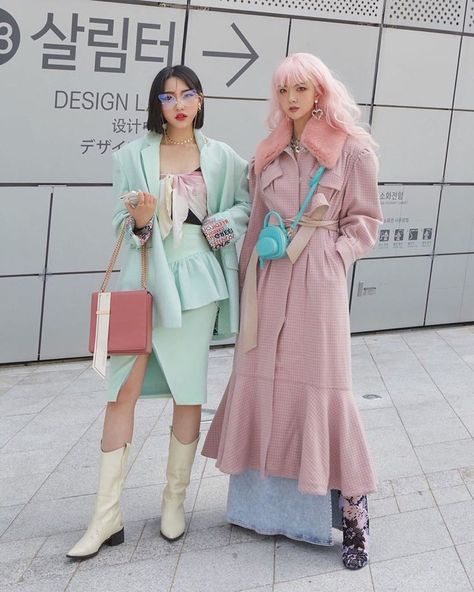 Japanese Fashion Minimalist, Fashion Minimalist, Seoul Fashion Week, Seoul Fashion, Asian Street Style, Japanese Street Fashion, Ulzzang Fashion, Mode Inspo, Looks Chic