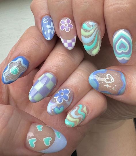 Short Gel Nail Art Designs, Trippy Nail Ideas, Mismatched Nails Summer, Happy Nails Designs, Silly Nail Art, Multi Design Nails, Cute Nails Spring, Gel Nail Polish Designs, Quirky Nails