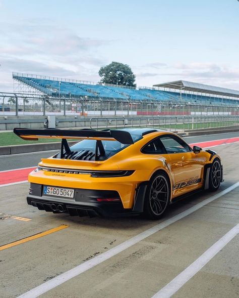 Vince - Flacht Story on Instagram: "🚗 The 992 GT3 RS in Signal Yellow in arguably the best shots yet! Swipe ⏩️ for details and interior 📸 @mark_scenemedia #gt3rs…" Turbo Wallpaper, 992 Gt3 Rs, 992 Gt3, Sick Cars, Porsche 992, Porsche 550, Orange Car, Top Car, Best Shots