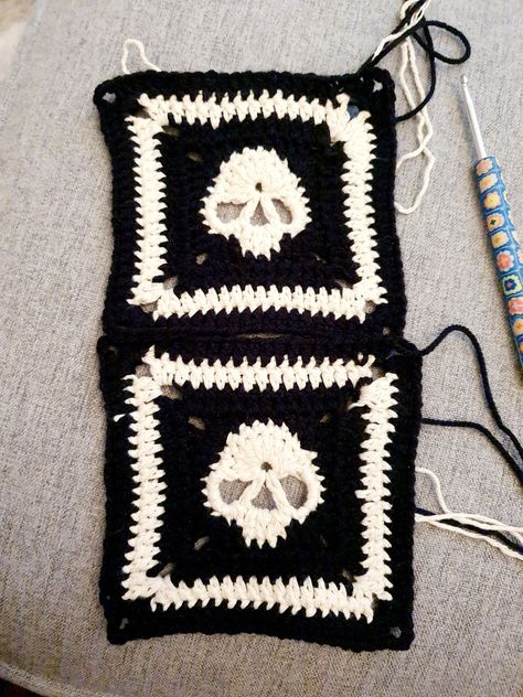 Grunge Granny Square, Alt Granny Squares, Emo Granny Squares, Spooky Granny Square Pattern, Gothic Granny Square Crochet Pattern, Bug Granny Square, Gothic Granny Square, Goth Granny Squares, Bat Granny Square