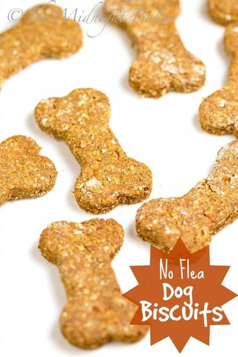 No-Flea Dog Biscuits Pet Recipes, Dog Biscuit Recipes, Brewers Yeast, Diy Dog Treats, Puppy Treats, Pets Cute, Dog Cookies, Dog Biscuits, Dog Recipes