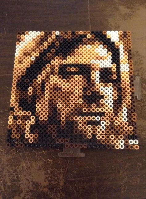 Kurt Cobain Portrait, Melty Bead Patterns, Perler Ideas, Hamma Beads, Perler Art, Pixel Art Templates, Perler Bead Templates, Diy Perler Bead Crafts, Pixel Art Grid