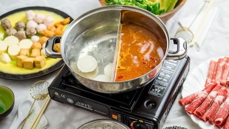 Spicy Miso Broth Shabu Recipe, Hot Pot Broth Recipe, Hot Pot Broth, Shabu Shabu Recipe, Korean Hot Pot, Pork Bones, Hot Pot Restaurant, Asian Diet, Miso Broth