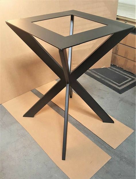 Modern Table Legs, Minimalist Furniture Design, Steel Furniture Design, Welded Furniture, Kursi Bar, Table Bases, Industrial Design Furniture, Metal Furniture Design, Metal Table Base