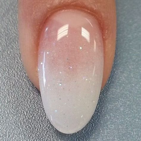 Trendy Summer Nails, Shaped Nails, Subtle Nails, Almond Acrylic Nails, Bride Nails, Nails 2023, Almond Shaped, Pink Nail, Oval Nails