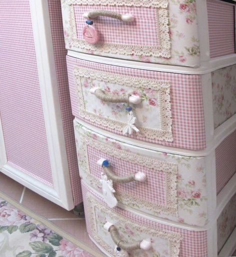 Shabby Chic Decorating, Styl Shabby Chic, Shabby Chic Room, Decor Shabby Chic, Shabby Chic Bedroom, Shabby Chic Crafts, Shabby Chic Diy, Craft Room Storage, Sewing Rooms