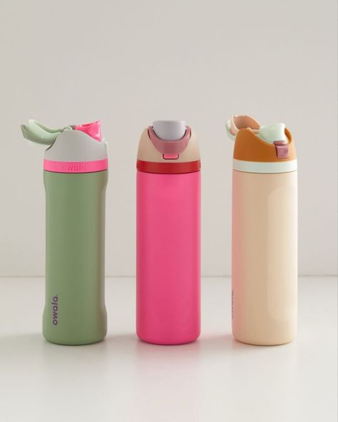 ✨ADDS EVERY COLOR TO CART✨ Trendy Water Bottles, Cute Water Bottles, Bottle With Straw, Water Bottle With Straw, Birthday List, Cute Cups, Insulated Stainless Steel Water Bottle, Birthday Wishlist, Sport Water Bottle