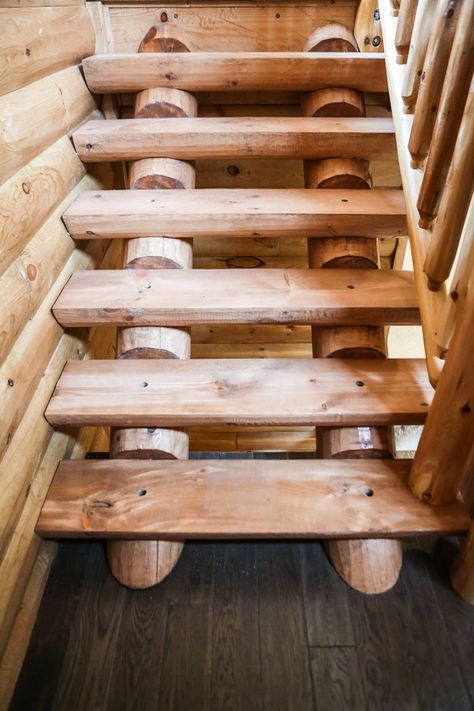 Log stairs with milled half log treds. Log Stairs Staircases, Log Staircase, Log Stairs, Log Railing, Deer Hunting Decor, Timber Frame Home Plans, Rustic Stairs, House Plan With Loft, Tiny House Stairs