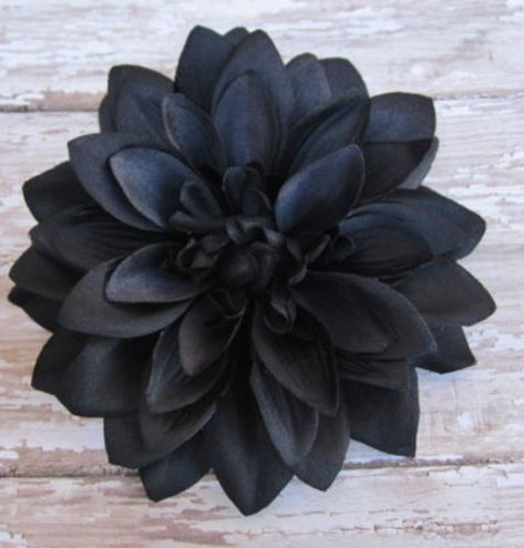 Black Daliah Flower Drawing, Black Daliah Flower Aesthetic, Black Dahlia Tattoo, Daliah Flower, Black Dahlia Flower, Delilah Flower, Black Dalia, Black Dahlias, Dahlia Tattoo