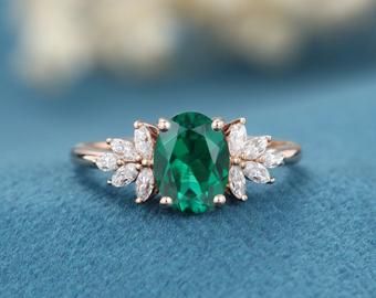 Vintage Emerald Engagement Ring, Rose Gold Engagement Ring Vintage, Emerald And Diamond Ring, Minimalist Engagement Ring, Vintage Rose Gold, Moissanite Engagement Ring Oval, Yellow Engagement Rings, Zierlicher Ring, Engagement Rings Marquise