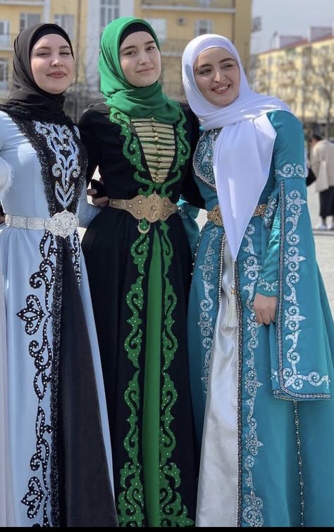 Arabic Outfit Traditional, Lebanon Traditional Clothing, Traditional Turkish Clothing Women, Turkish Culture Traditional Dresses, Muslim Traditional Dress, Turkish Fashion Traditional, Caucasian Clothes, Turkish Dresses, Royalty Clothing