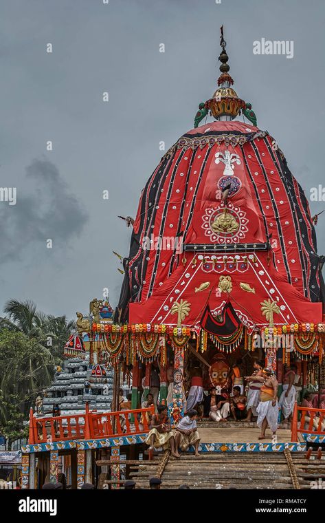 Download this stock image: 24-jul-2007- Goddess Subhadra’s Chariotthe smallest of the chariots canopy color : black and red in Jagannath Rath Yatra puri Orissa INDIA - RMATCY from Alamy's library of millions of high resolution stock photos, illustrations and vectors. Jagannath Rath Yatra, Rath Yatra, Trade Books, Download Cute Wallpapers, Travel Book, Print Images, Cute Wallpapers, Photo Image, High Resolution