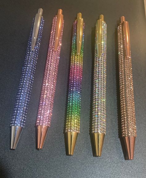 Bedazzle Ideas, Bedazzled Things, Rhinestone Pens, Epoxy Pens, Alphabet Tattoo Designs, Denim Party, Glitter Yeti, How To Make Resin, Bling Ideas