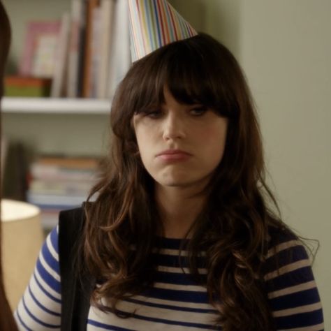 Jess Day Icon, Jessica Day Icons, New Girl Icons, Jessica Day Aesthetic, New Girl Jess, Zooey Deschanel Hair, Jess Day, Jess New Girl, Jessica Day