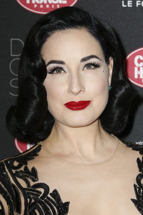 'Le Crazy Horse' Opening Night In ... Dita Von Teese Makeup, Paul Forman, Dita Von Teese Style, Ashley Park, Crazy Horse Paris, Dita Von Tease, Vintage Makeup Looks, Paris March, Red Carpet Makeup