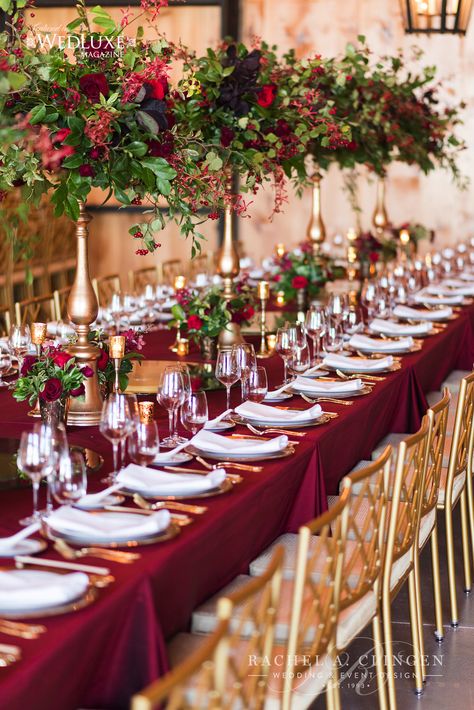 Wedding Banquet Table Decorations, Burgundy And Gold Wedding Decorations, Red Wedding Table Decor, Red Wedding Table, Wedding Decorations Red, Red Table Decor, Red Table Decorations, Red Wedding Decor, Red Wedding Receptions