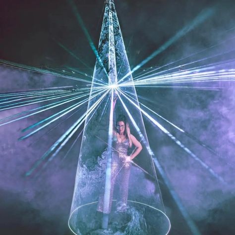 Laser Light Photography, Laser Photoshoot, Laser Photography, Kat Dahlia, Layout Artist, Lookbook Ideas, Long Exposure Photos, Laser Show, What Is An Artist