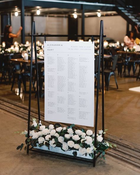 EVENT COORDINATION + DESIGN on Instagram: “Want to hear about a fun hack? This creative bride turned this clothes/shoe rack into the stand for her wedding signs. Nothing some…” Clothing Rack Welcome Sign, Clothes Rack Wedding Sign, Clothing Rack Wedding Sign, Winter Wedding Welcome Sign, Ikea Wedding, Wedding Mirror, Wedding Signs Diy, Wedding Display, Wedding Set Up