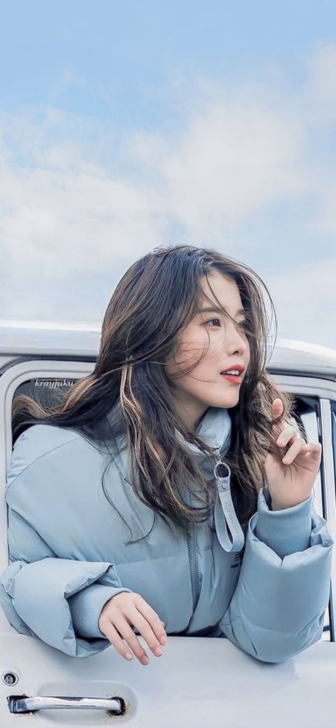 Iu Wallpaper, Red Velvet Photoshoot, Kore Ulzzang, Iu Hair, Actress Wallpaper, Instagram Inspiration Posts, Iu Fashion, Actor Picture, Kpop Girl Bands