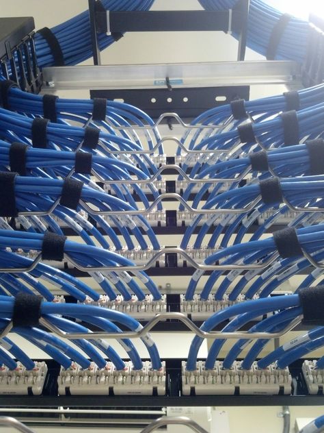 "Commscope panels with 6A cabling" - Imgur (Overpriced, but other vendors do patch panels with rear management bars) Data Center Rack, Structured Cabling, Computer Shop, Networking Cables, Data Network, Contemporary Baskets, Server Room, Network Cable, Fiber Optic Cable