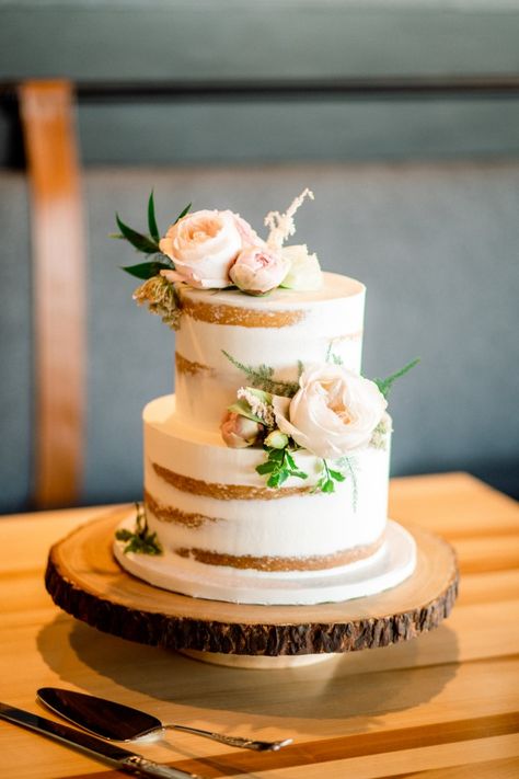 Peonies On Cake, 2 Layer Wedding Cake With Flowers, Fall Naked Cake, Naked Flower Cake, Naked Cakes Wedding, Cakes With Real Flowers, Cake Real Flowers, Real Flower Cake