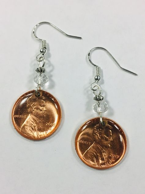 Penny Earrings, Penny Crafts, Paper Beads Template, Penny Jewelry, Penny Bracelet, Coin Crafts, Poo Poo, Farmhouse Beads, Wooden Farmhouse