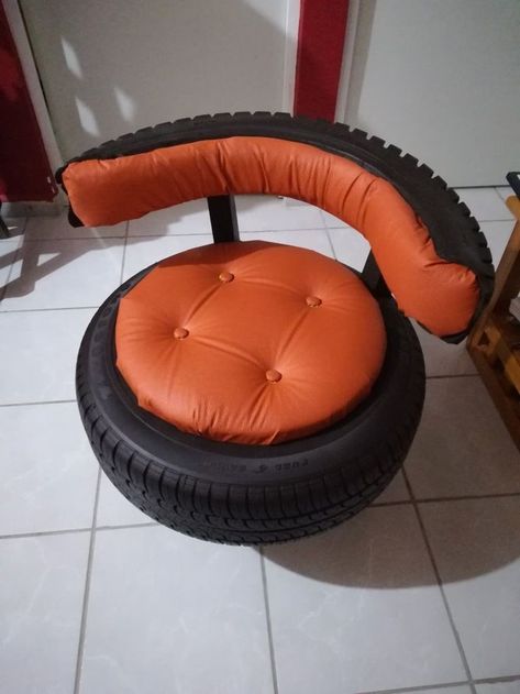 Kursi Ban, Bedroom Chair Ideas, Tire Chair, Bedroom Neutral, Tire Furniture, Tire Art, Garage Furniture, Bedroom Chairs, Car Part Furniture