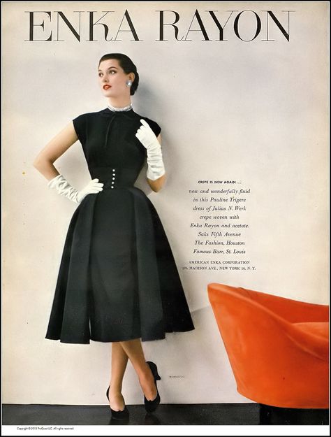 Barbara Mullen in crêpe and rayon dress by Pauline Trigere, Enka Rayon ad, photo by Francesco Scavullo, Harper's Bazaar, July 1952 Francesco Scavullo, 1950s Vintage Fashion, Fashion D, Look Retro, Full Skirt Dress, Rayon Dress, Hollywood Fashion, Vestidos Vintage, Fashion Images