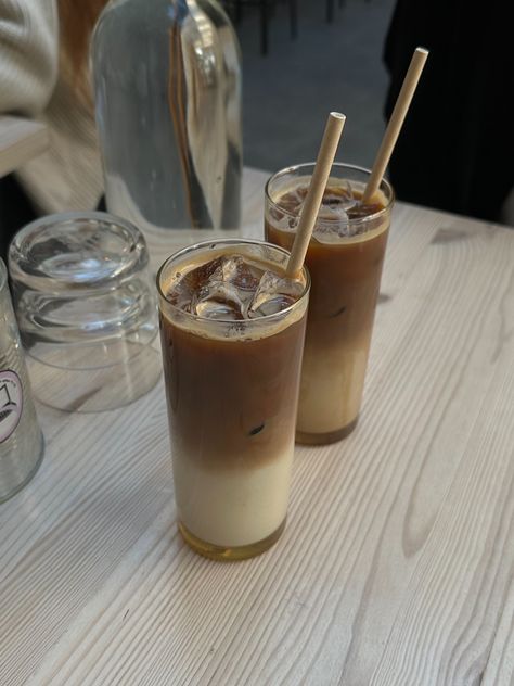 Iced latte / iced coffee / coffee date / #coffee #coffeeshop #coffeeaesthetic #icedlatte #aesthetic Iced Coffee Date Aesthetic, Coffee Couple Aesthetic, Iced Coffee Date, Coffee Date Aesthetic, Coffee Dates Aesthetic, Date Coffee, Date Aesthetic, Caffeine Addict, Coffee Wallpaper