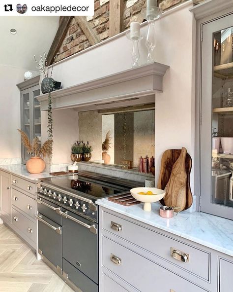 Kitchen Mantle, Bespoke Kitchen Design, Kitchen Dining Living, Range Cooker, Contemporary Kitchen Design, French Grey, Kitchen Diner, Design Image, Luxury Kitchen