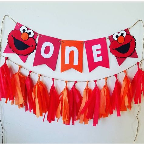 Diy Elmo Birthday Party, Elmo Decorations, Elmo Smash Cake, Elmo Birthday Party Boy, Printable Birthday Games, Elmo First Birthday, Combined Birthday Parties, 50 Party, Elmo Cake