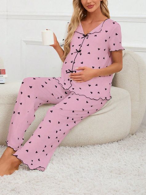 Printed Simple Daily Maternity Sleepwear Pajama SetI discovered amazing products on SHEIN.com, come check them out! Cute Maternity, Maternity Sleepwear, Maternity Pajamas, Pant Sets, Sleepwear Women, Maternity Fashion, Amazing Products, Pajama Set, Pants Set