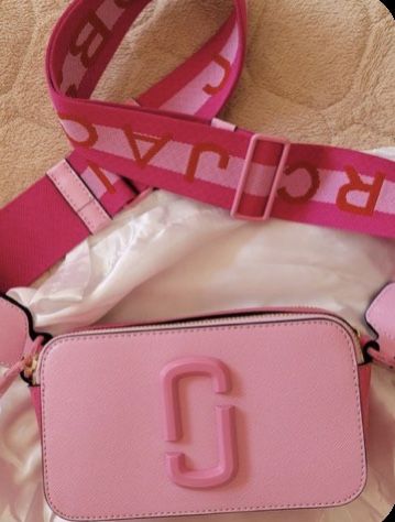 Snapshot Bag, Marc Jacobs Snapshot Bag, Preppy Bags, Marc Jacobs Crossbody Bag, Marc Jacobs Purse, Trendy Purses, Luxury Bags Collection, Handbag Essentials, Girly Bags