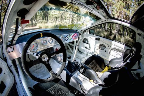 stripped-interior-race-car-rx7-mazda Race Car Interior, Race Car Interior Design, Drift Car Interior, Street Racing Cars Interior, Racing Car Interior, Fc Rx7, Mazda Rx7 Rotary Engine, Solar Car, Car Gauges