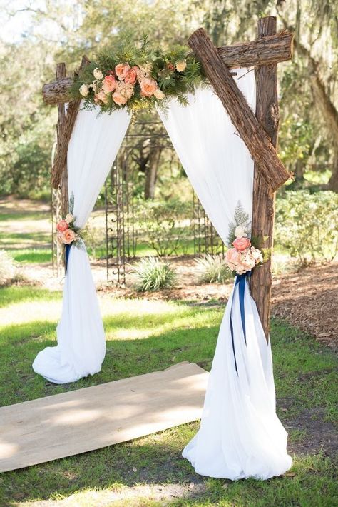 Rustic Country Wedding Ideas Lilac Wedding Bouquet, Diy Wedding Arch, Rustic Wedding Decorations, Countryside Wedding, Outdoor Wedding Decorations, Rustic Country Wedding, Outdoor Wedding Ceremony, Wedding Cake Designs, Romantic Weddings