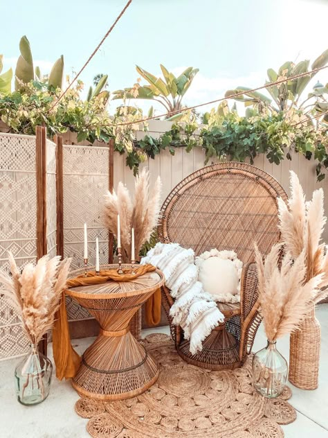 Dreamy boho setup for maternity shoot Boho Chair Photoshoot, Boho Birthday Photoshoot, Boho Maternity Shoot, Boho Backdrop, Baby Shower Photography, Outdoor Baby Shower, Boho Maternity, 55th Birthday, Rental Business