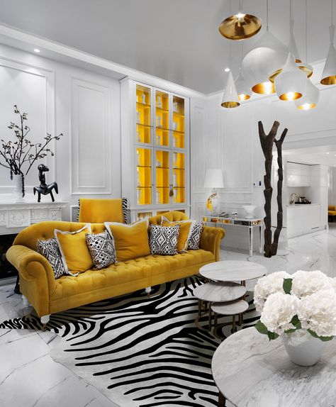 White And Gold Interior Design, White And Gold Interior, Modern Tropical Interior Design, Modern Tropical Interior, Gold Interior Design, Black And White Living Room Decor, Yellow Decor Living Room, Black And White Cushions, Tropical Interior Design