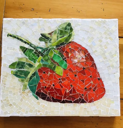 Strawberry Mosaic, Mosaic Fruit Art, Tropical Mosaic Patterns, Strawberry Mosaic Art, Mango Mosaics, Vitromosaico Ideas, Plant Mosaic Art, Hibiscus Mosaic Pattern, Realistic Flower Drawing