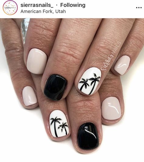 Black Beach Nails, Cream And Black Nails, Color Combo Nails, Hawaii Nails, Cruise Nails, Black White Nails, Vacation Nails, Nails Black, Beach Nails