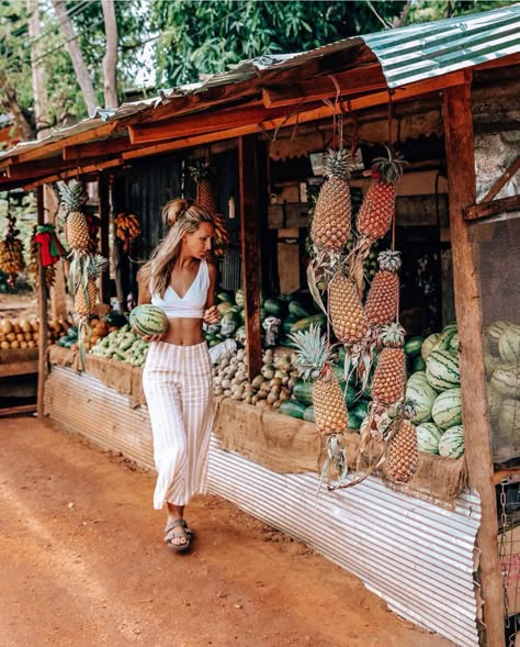 Tropical Outfit, Travel Inspo, Oh The Places Youll Go, Travel Life, Malaga, Travel Pictures, Tulum, Travel Style, Girls Trip