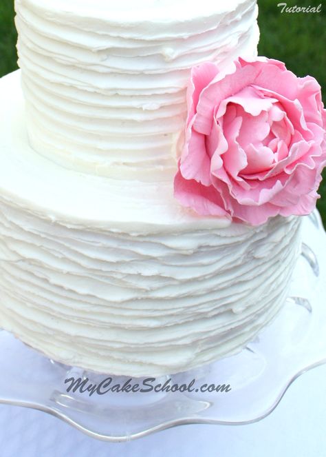 Rustic Ridged Buttercream (with gum paste peony)- Video by MyCakeSchool.com! Cake Icing Techniques, Buttercream Techniques, Wedding Cake Tutorial, Ribbon Cake, Frosting Techniques, Icing Techniques, Buttercream Cake Decorating, Buttercream Wedding Cake, Ruffle Cake