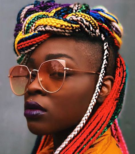 Braids In A Bun, Braids With Shaved Sides, Blonde Box Braids, Yarn Braids, Short Box Braids, Try On Hairstyles, Long Box Braids, Judi Dench, Short Braids