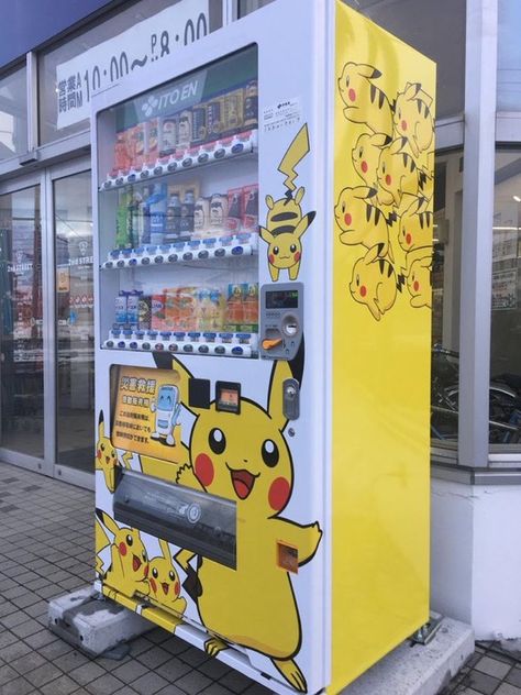 Pokemon Shop, Vending Machine Design, Pokemon Store, Pokemon Room, Pokemon Sketch, Fantasy Furniture, Lego Sculptures, Pokemon Birthday Party, Disney Japan