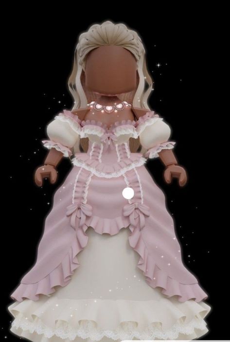 Royale High Concepts, Roblox Sets, Gacha Base, Skirt Heels, Royal Clothing, Aesthetic Roblox Royale High Outfits, Heel Accessories, Prom Ball Gown, Royale High